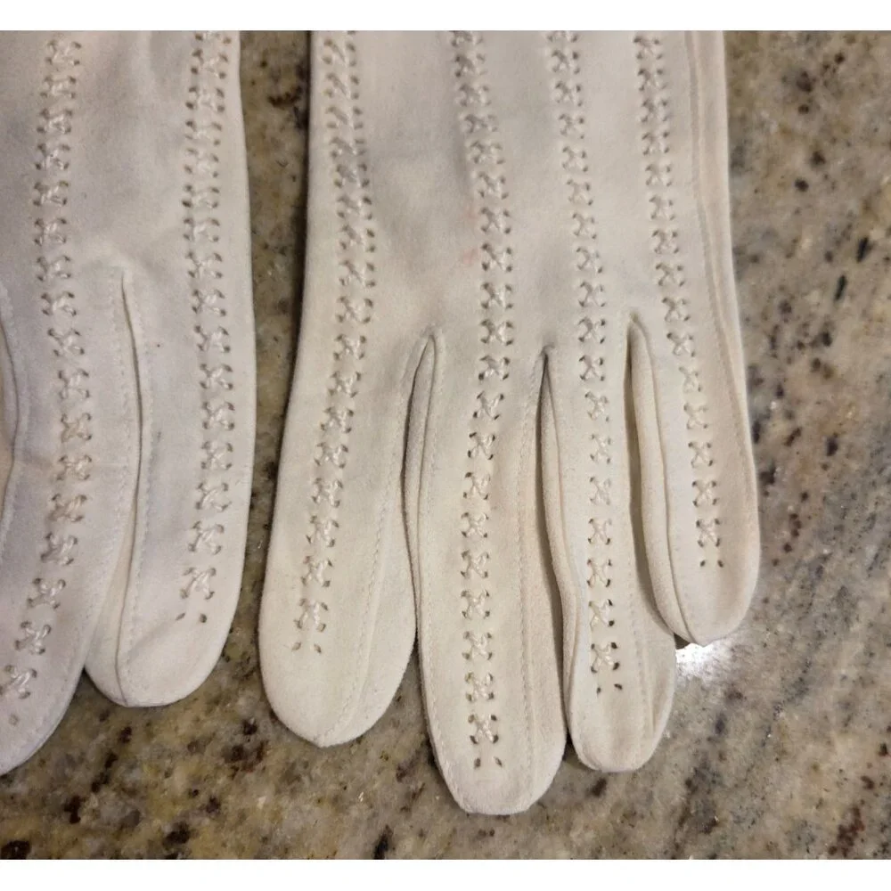 Vintage Womens Size XS Off-White Suede Short Formal Gloves Cross Stitch Stripe